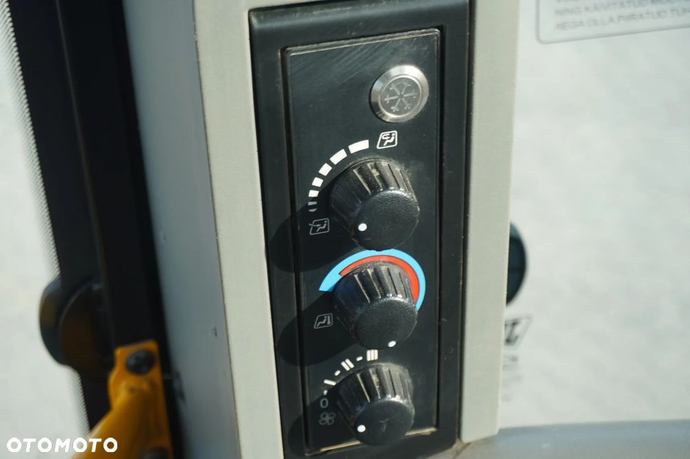 JCB 4CX PRO / 4000 MTH! / 2022 / joysticki / 4 szt - 27