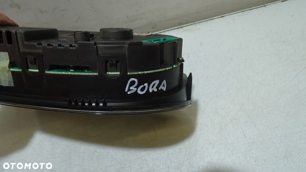 LICZNIK VOLKSWAGEN BORA 2.0 1J0920906J - 2