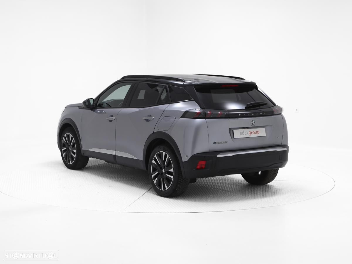 Peugeot e-2008 50 kWh GT - 4