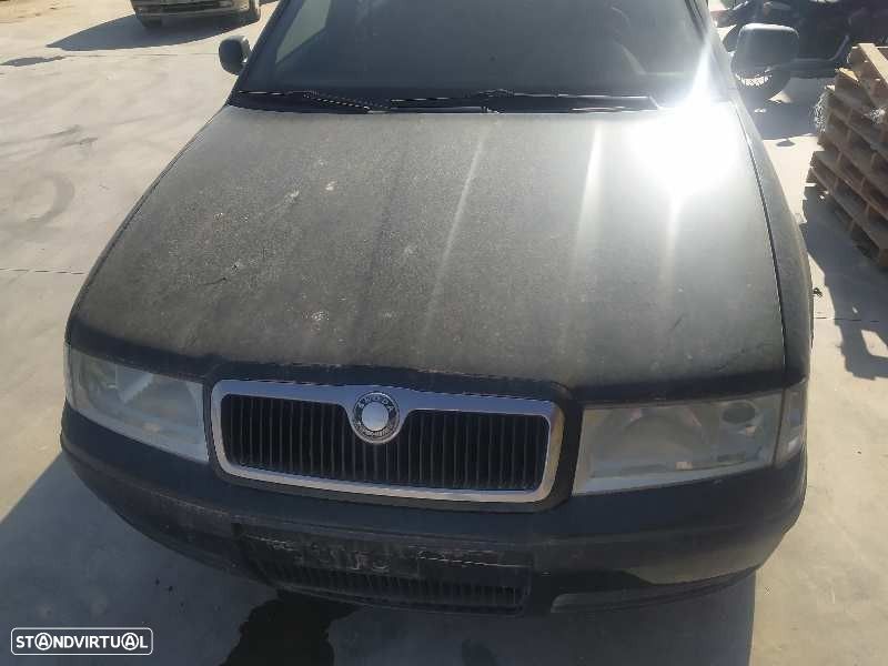 CAPÔ SKODA OCTAVIA I 2001 - 1