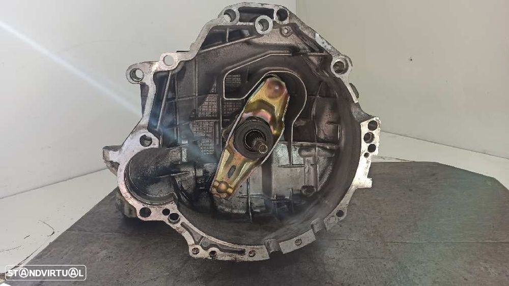 CAIXA VELOCIDADES VOLKSWAGEN PASSAT 2002 -EZG - 2