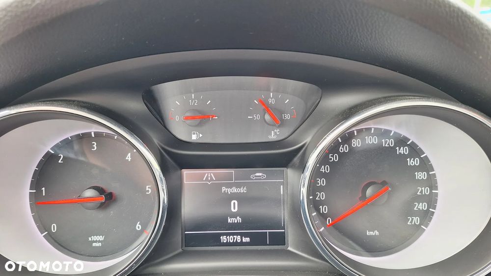 Opel Astra 1.6 CDTI Enjoy S&S - 9