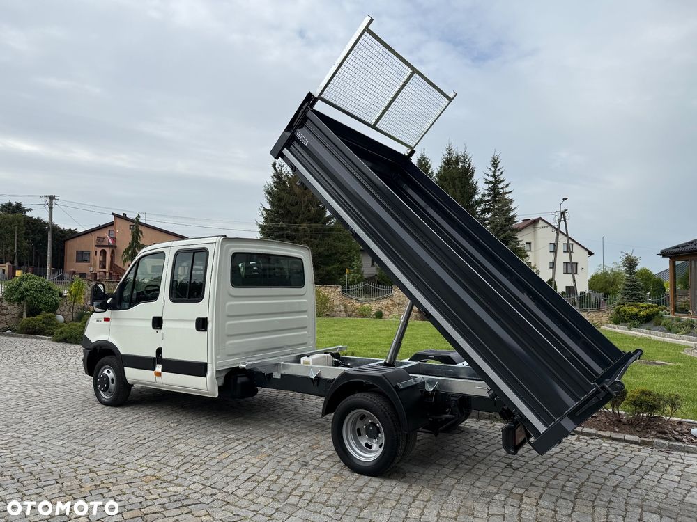 Iveco Daily 35C13 35C15 50C15 - 12