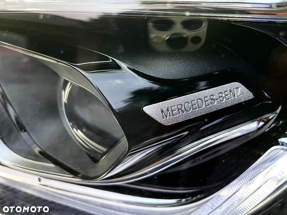 Mercedes-Benz GLB 200 7G-DCT AMG Line - 9