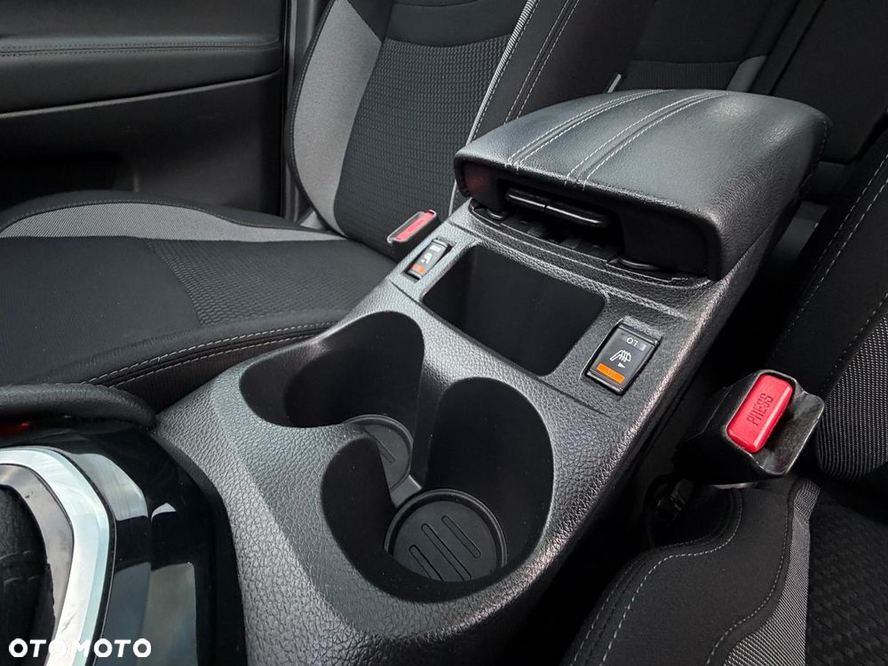 Nissan Qashqai 1.3 DIG-T DCT N-WAY - 30