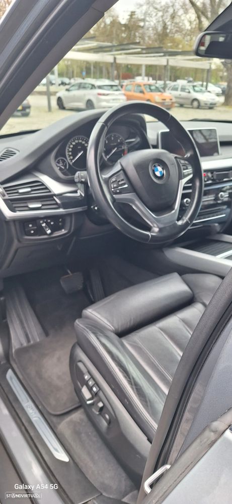 BMW X5 25 d sDrive Comfort 7L - 6