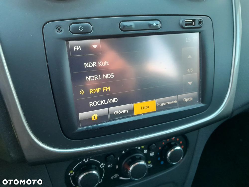 Dacia Logan TCe 90 Prestige - 13