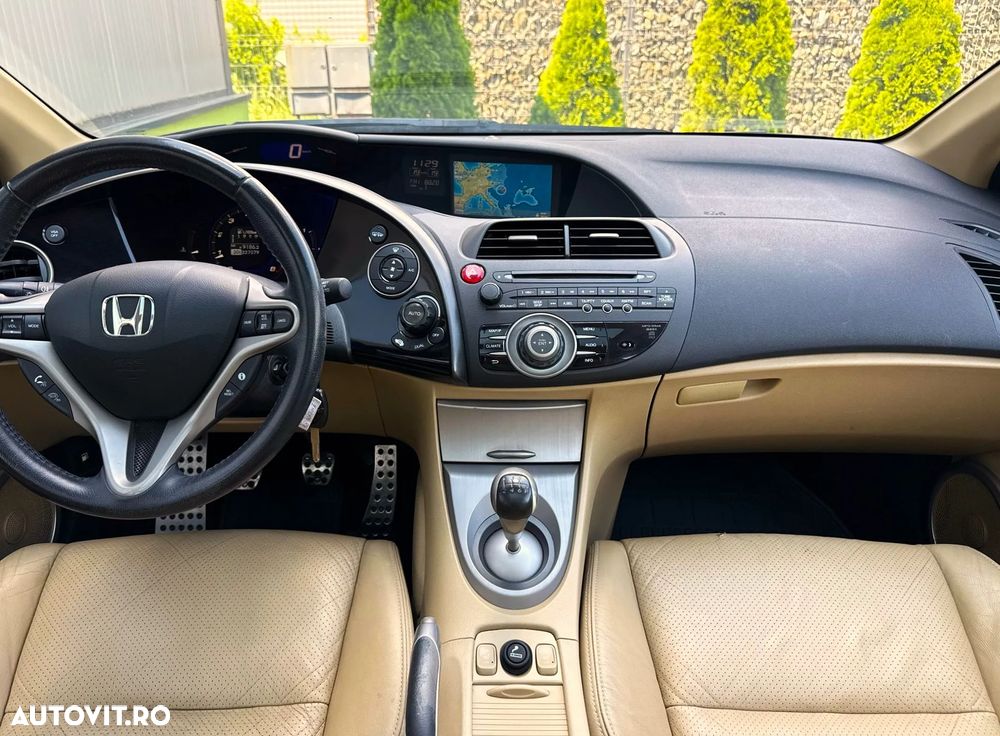 Honda Civic 1.8i-VTEC Executive - 6