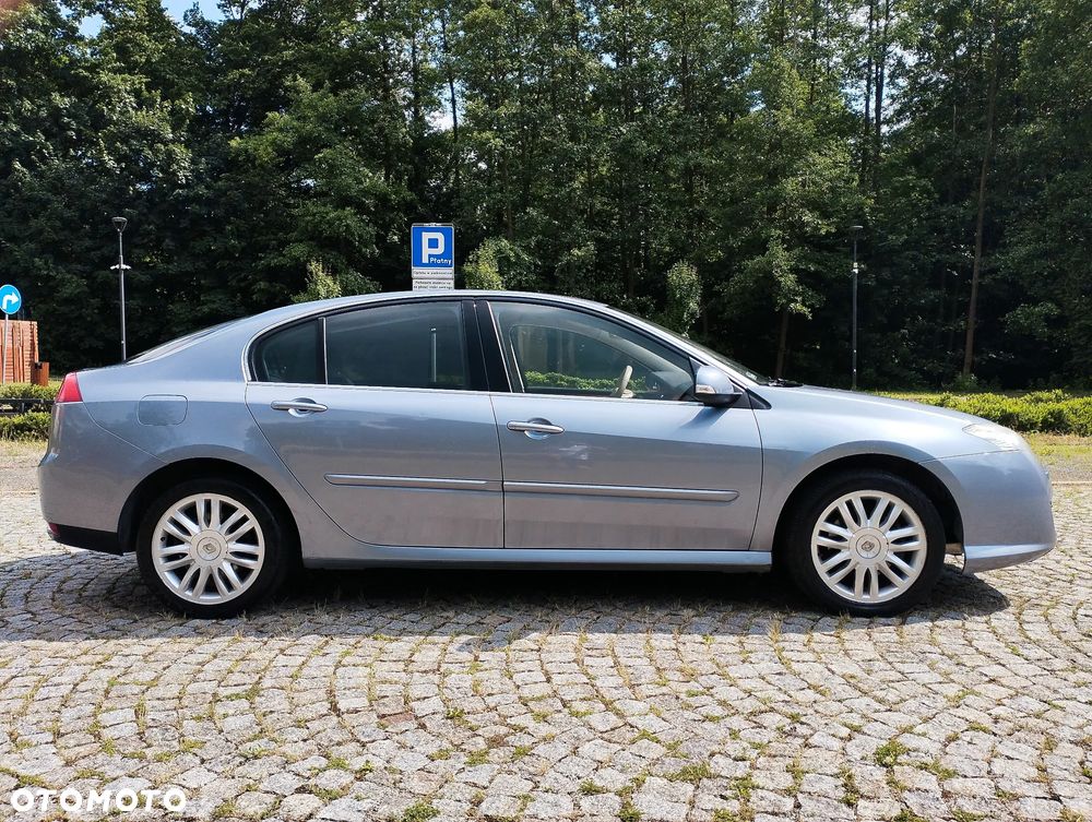 Renault Laguna 2.0 DCi FAP Initiale - 13