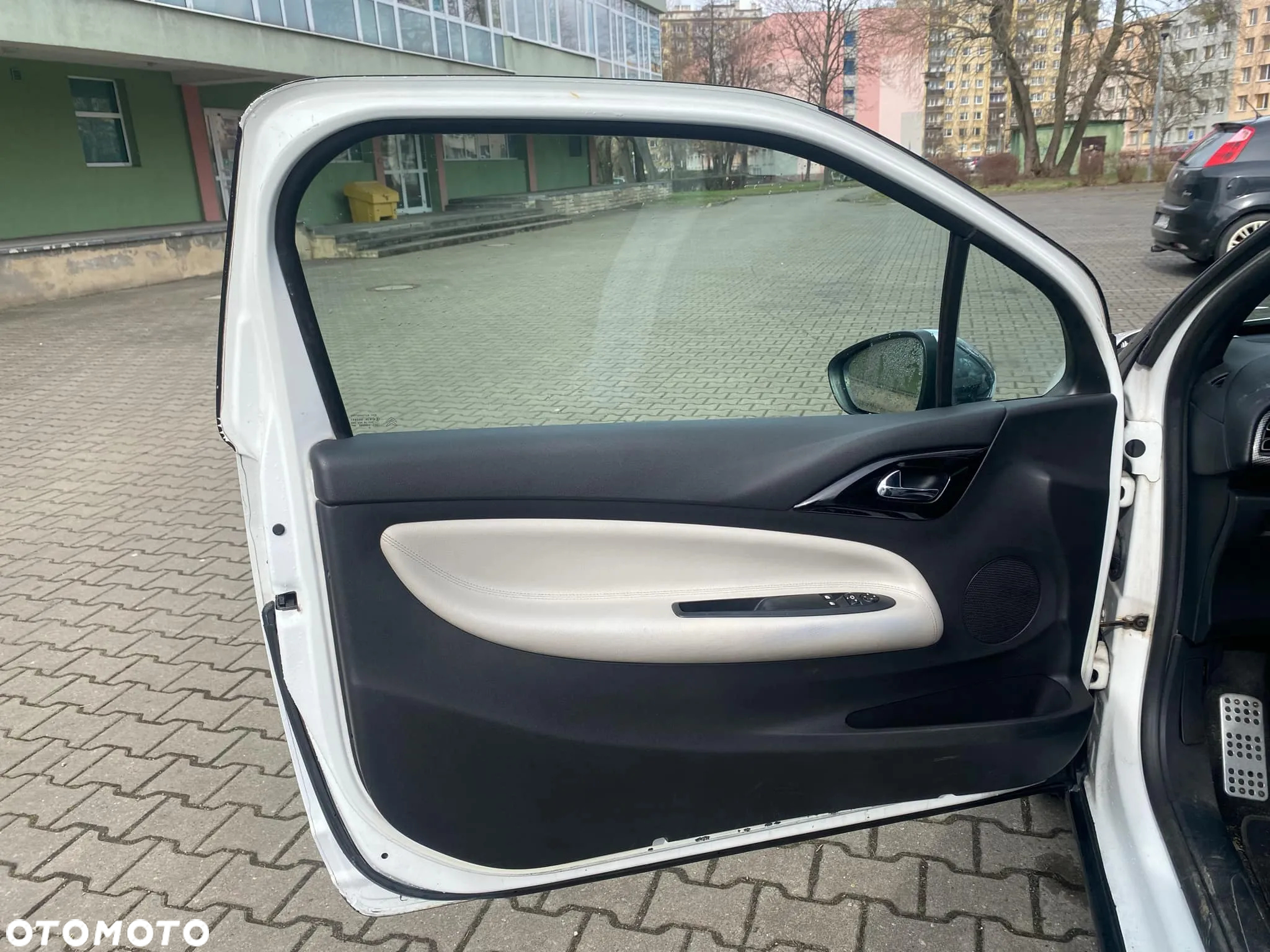 Citroën DS3 1.6 HDi SportChic - 9
