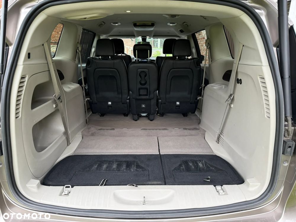 Chrysler Pacifica - 10
