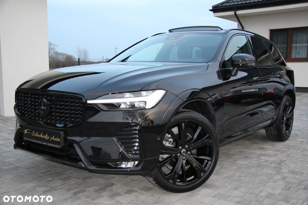 Volvo XC 60 B5 B AWD Plus Black Edition - 12