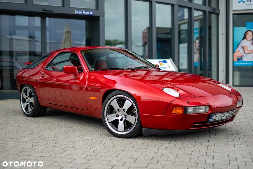Porsche 928 S4 - 4