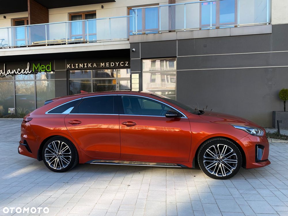 Kia ProCeed 1.4 T-GDI DCT7 OPF GT LINE - 4
