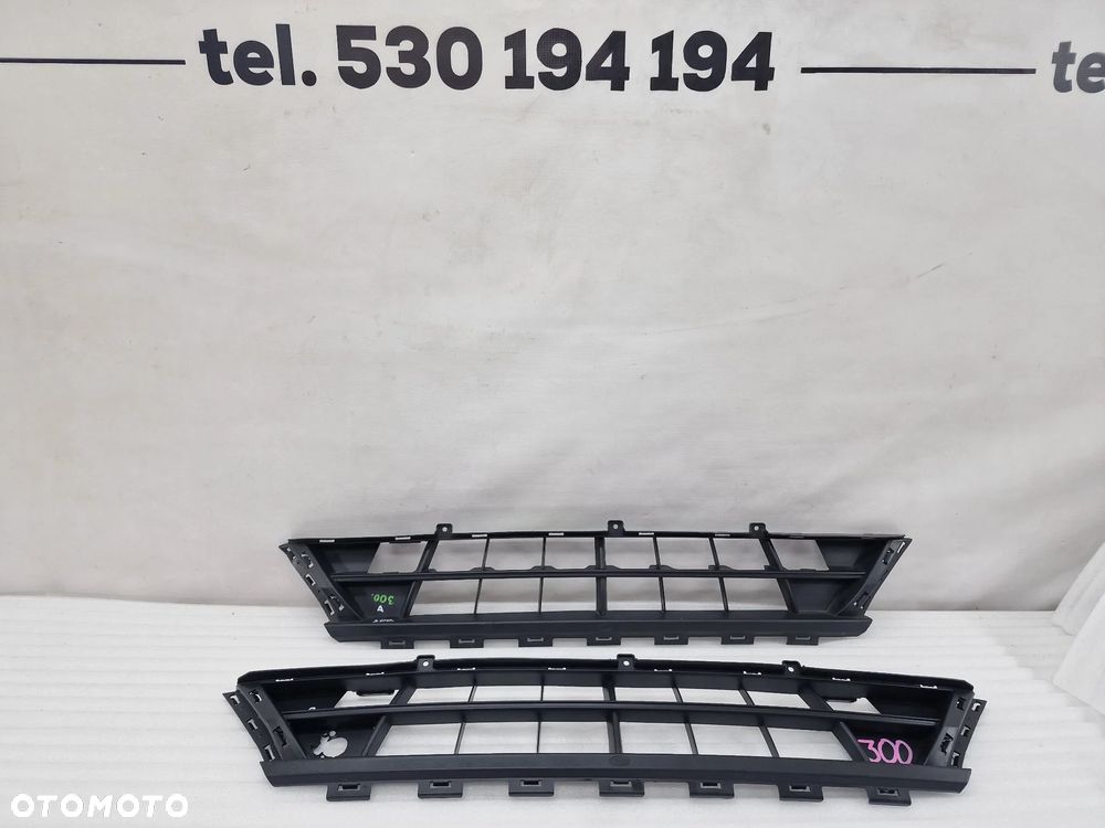 FORD TRANSIT CUSTOM 12-17 KRATKA ŚRODKOWA ZDERZAKA PRZEDNIEGO , NR BK21-17K946 , NR AUKCJI K300 - 1