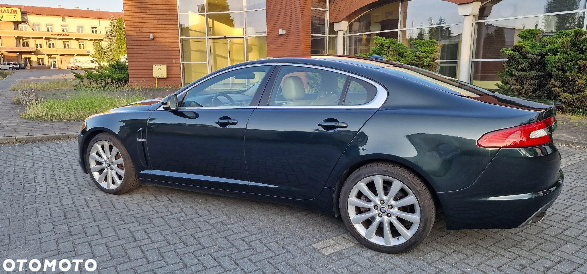 Jaguar XF 3.0 V6 Diesel Luxury - 14