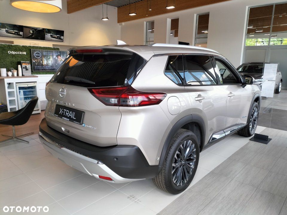 Nissan X-Trail - 4