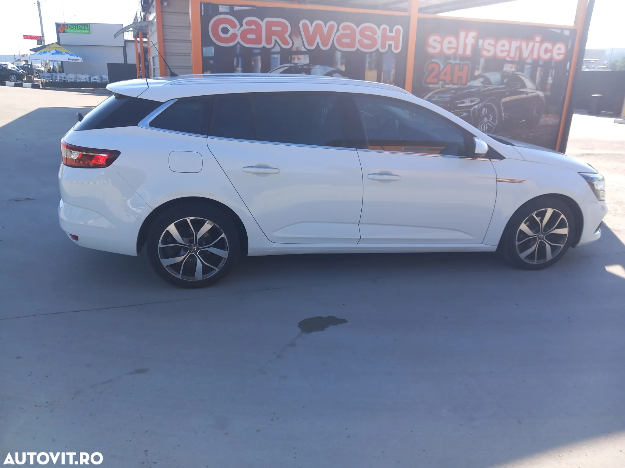 Renault Megane ENERGY dCi 110 EDC INTENS - 5