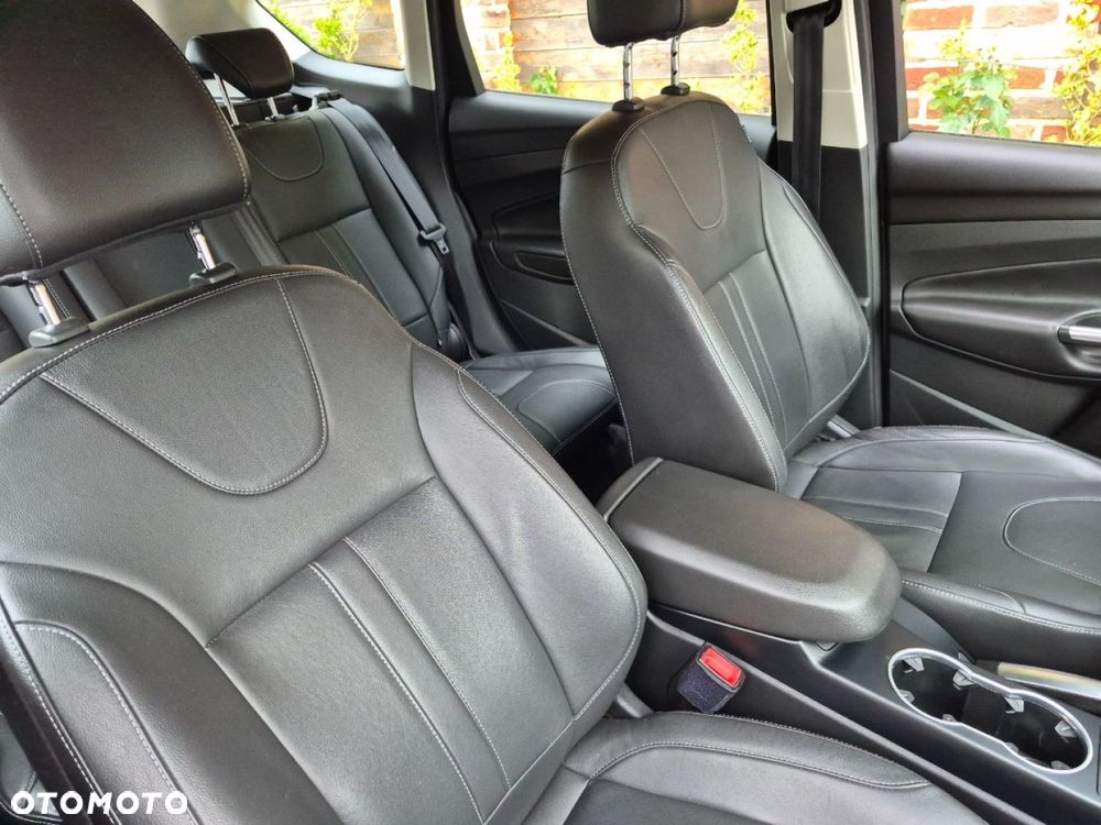 Ford Kuga - 35