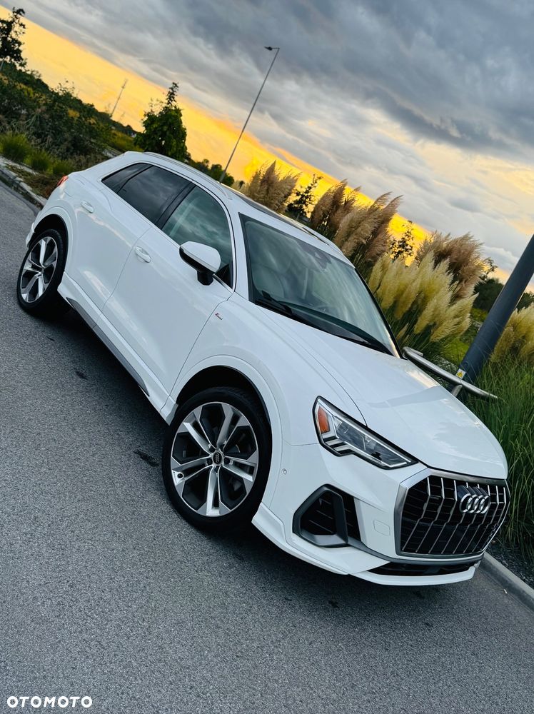 Audi Q3 - 1