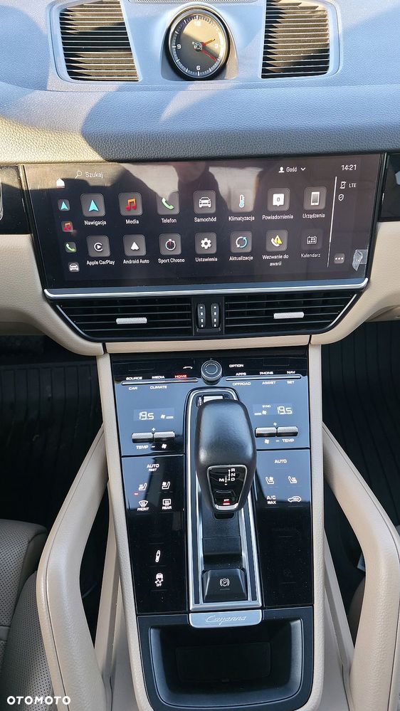 Porsche Cayenne Platinum Edition - 18