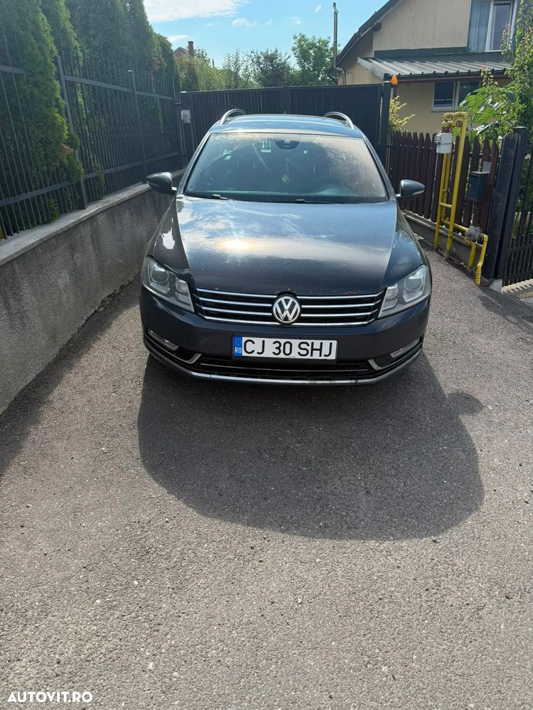 Volkswagen Passat 2.0 TDI DSG BlueMotion Technology Comfortline - 4