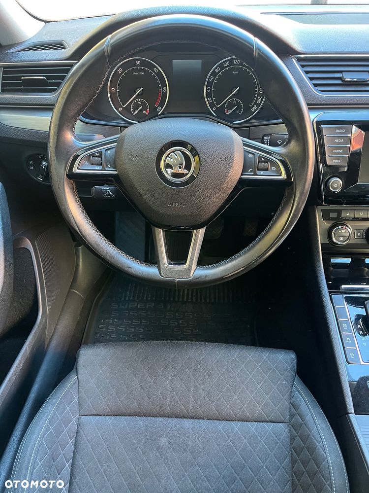 Skoda Superb 2.0 TDI 4x4 Style DSG - 12