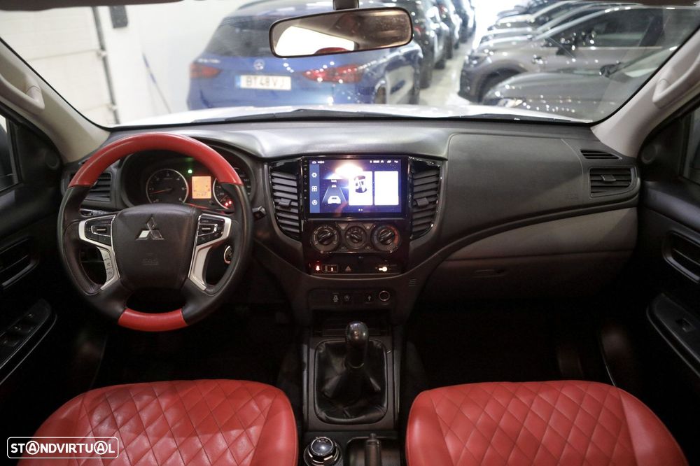 Mitsubishi L200 2.3 DI-D Strakar CD Intense 4WD - 24