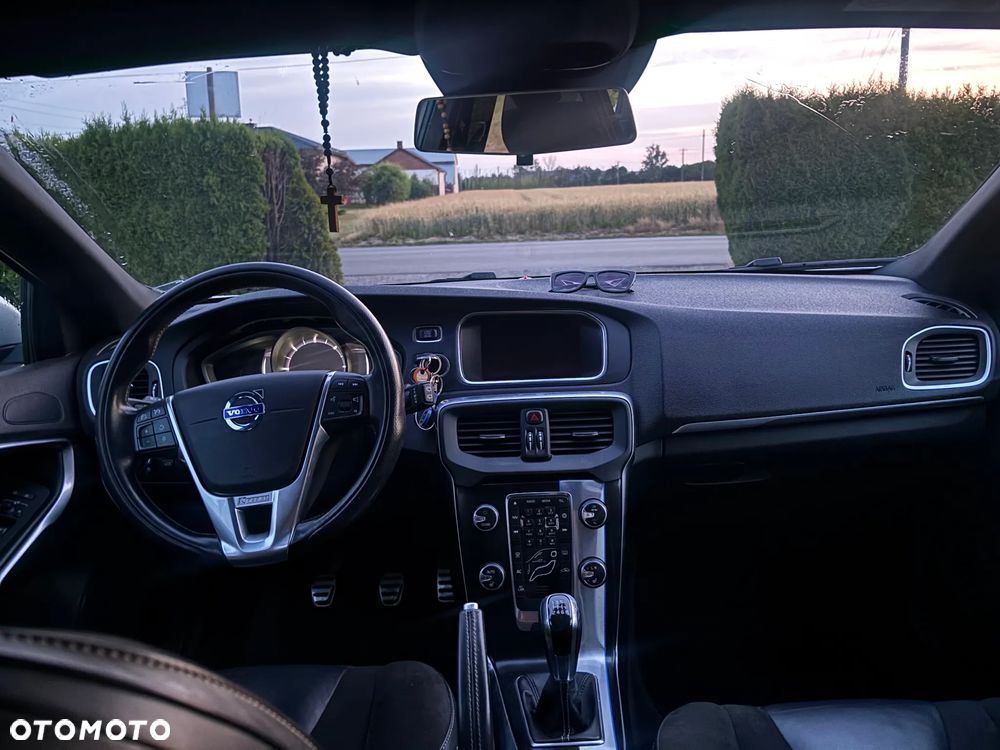 Volvo V40 D2 RDesign - 14