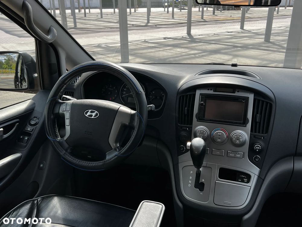 Hyundai H-1 Starex - 21
