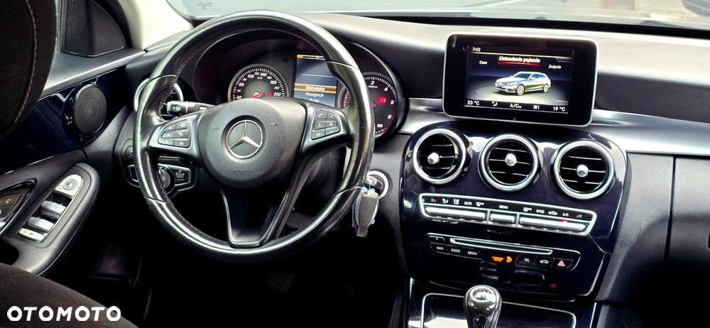 Mercedes-Benz Klasa C - 12