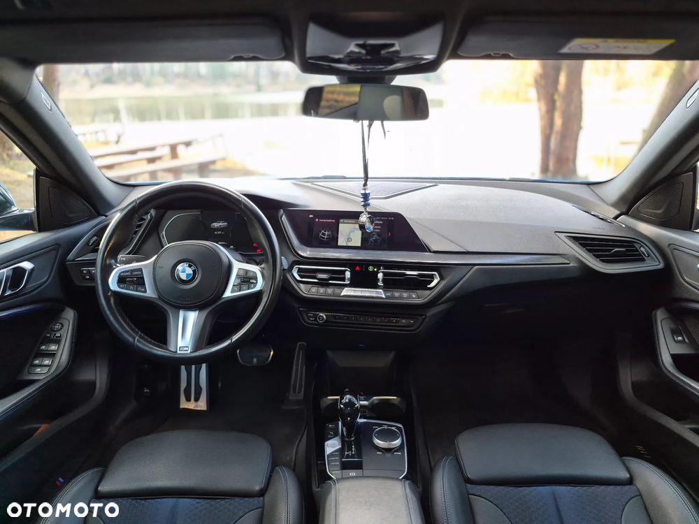 BMW Seria 2 218i M Sport - 9