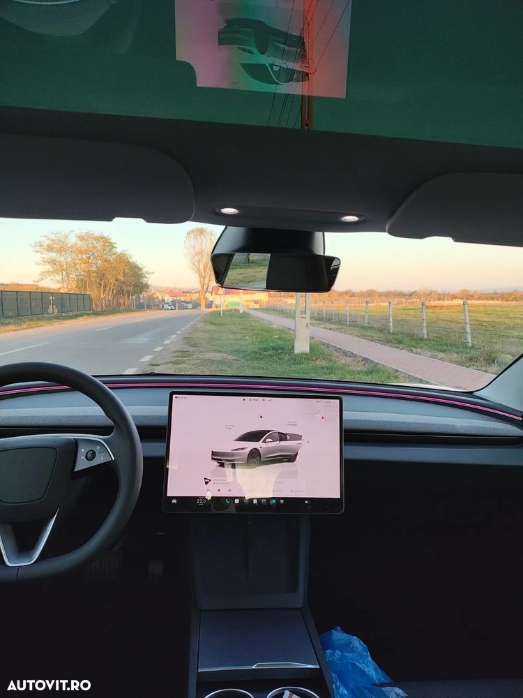 Tesla Model 3 RWD - 9