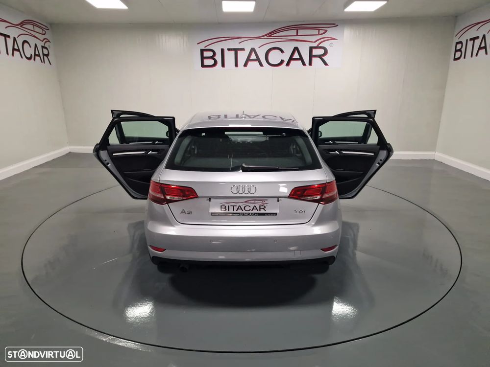 Audi A3 Sportback 1.6 TDI Design - 28