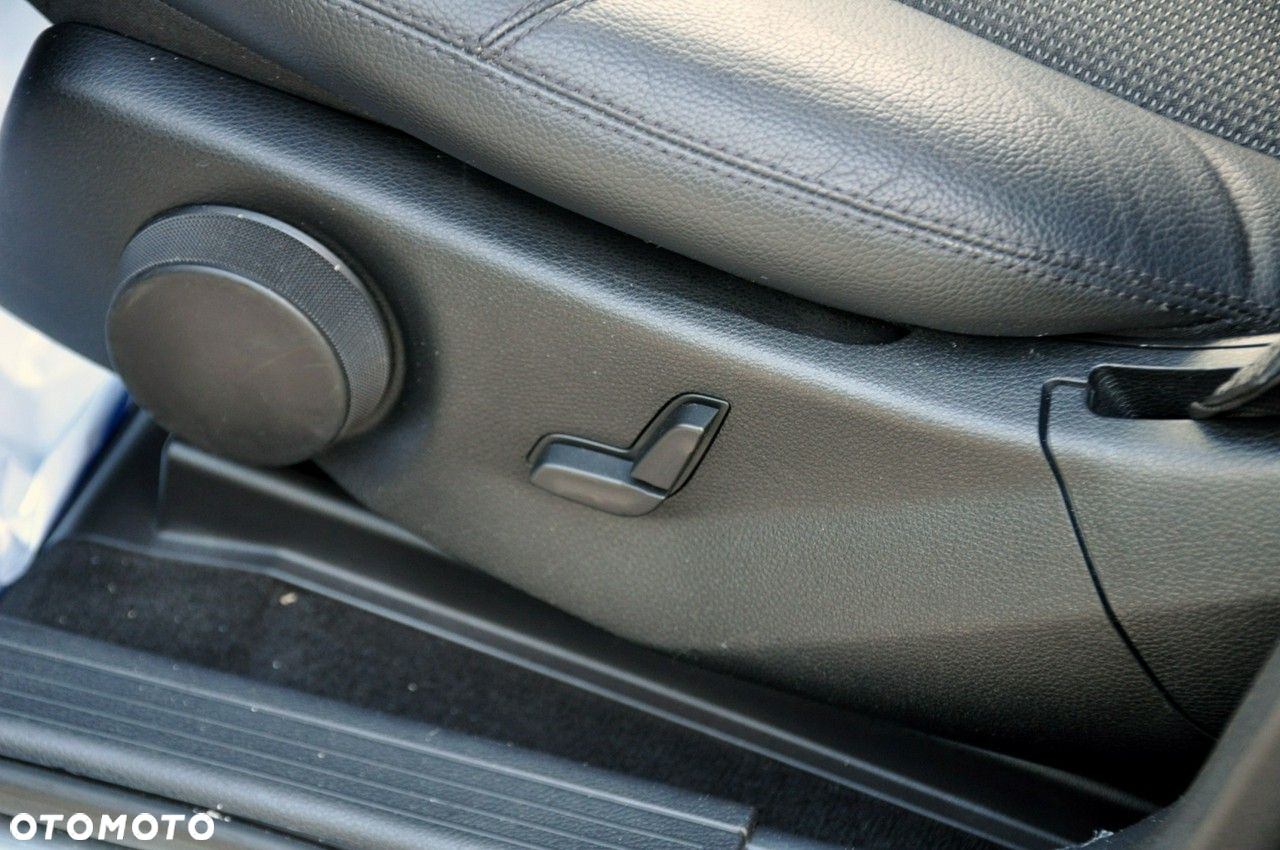 Mercedes-Benz GLK - 23