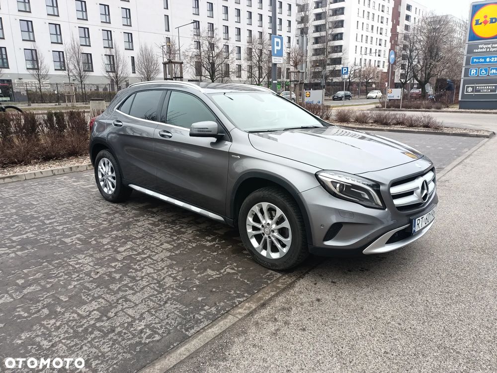 Mercedes-Benz GLA 200 7G-DCT Activity Edition - 3