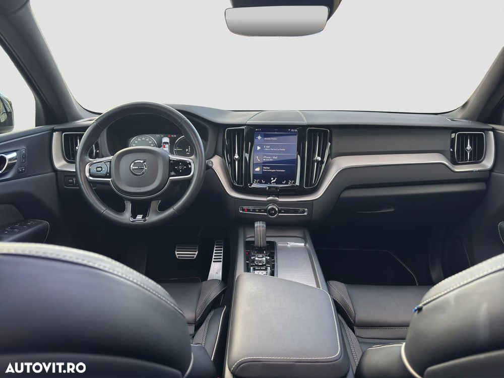 Volvo XC 60 T8 Twin Engine AWD R-Design - 5