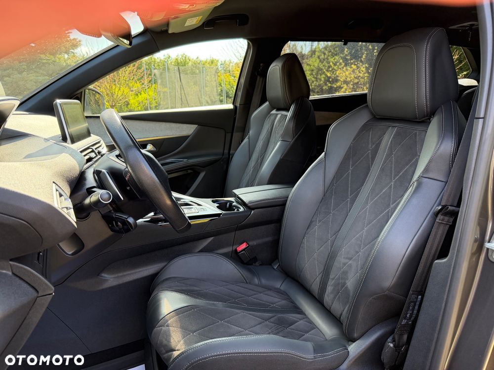 Peugeot 5008 BlueHDi 180 EAT8 GT - 36