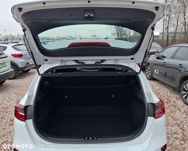 Kia Ceed - 9