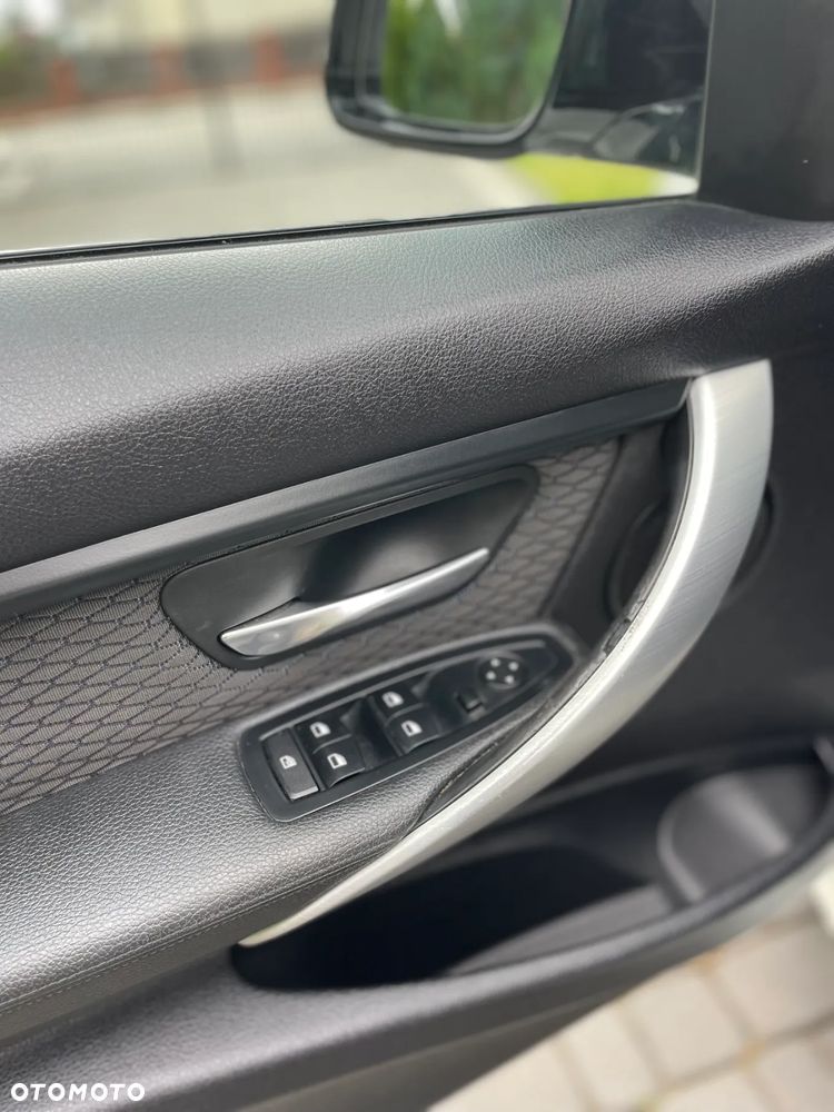 BMW Seria 3 - 20