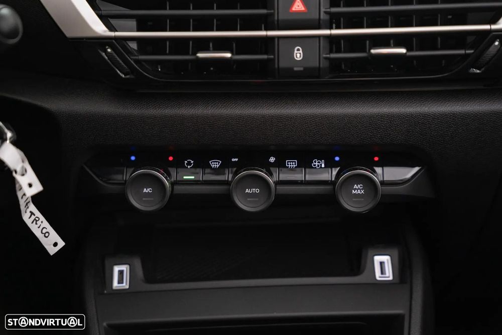 Citroën e-C4 50 kWh Autonomia Conforto Plus - 15