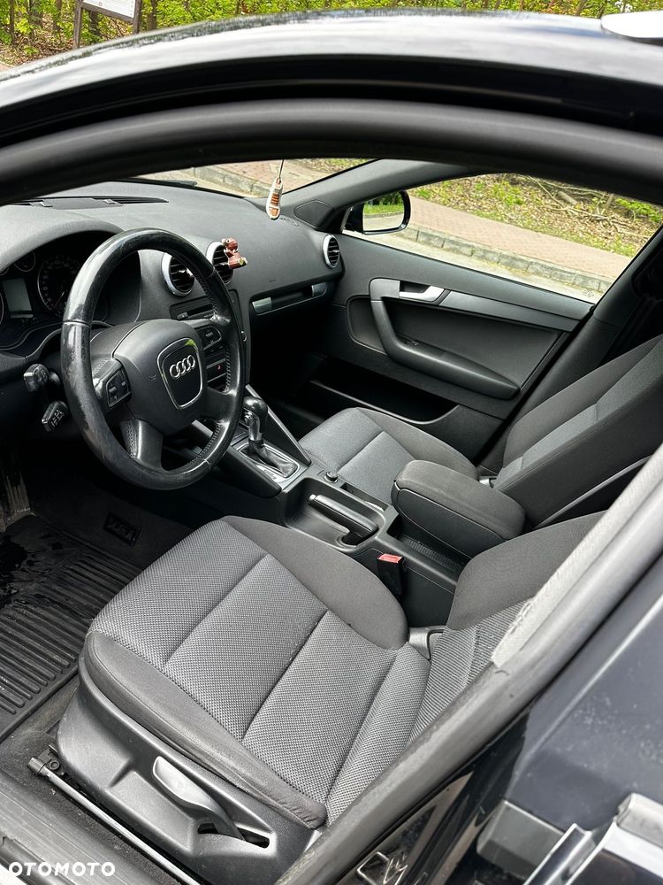 Audi A3 Sportback 1.6 TDI DPF Ambition S tronic - 2