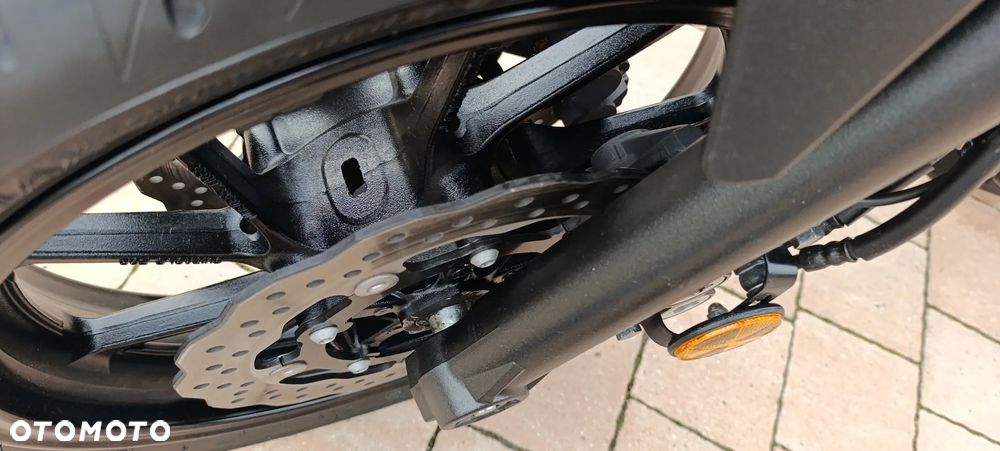Yamaha MT - 16