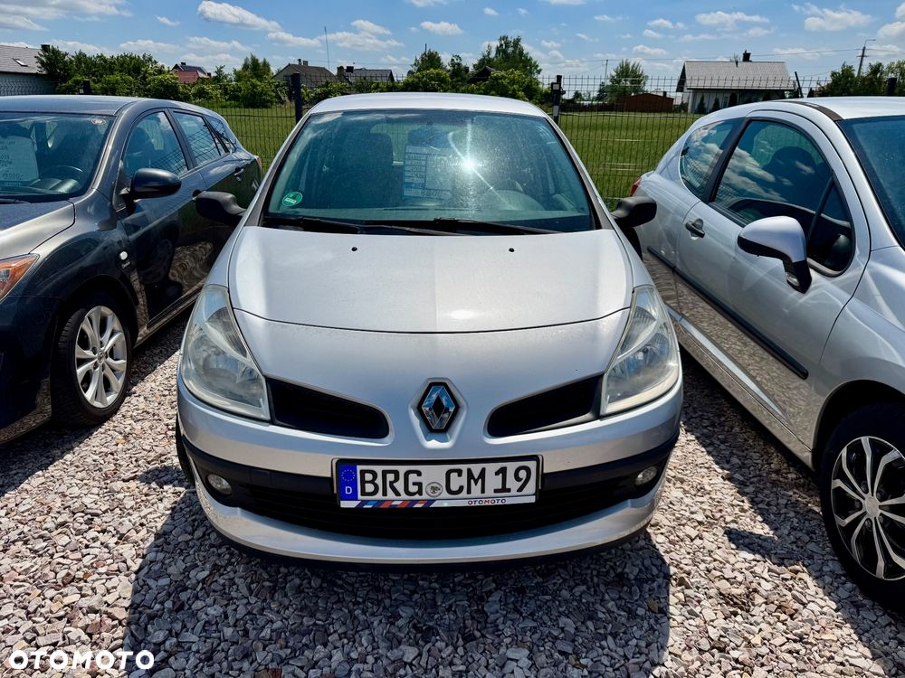 Renault Clio - 7