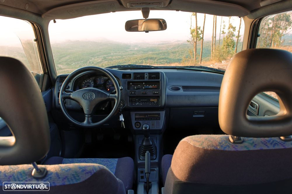 Toyota RAV4 TA - 28