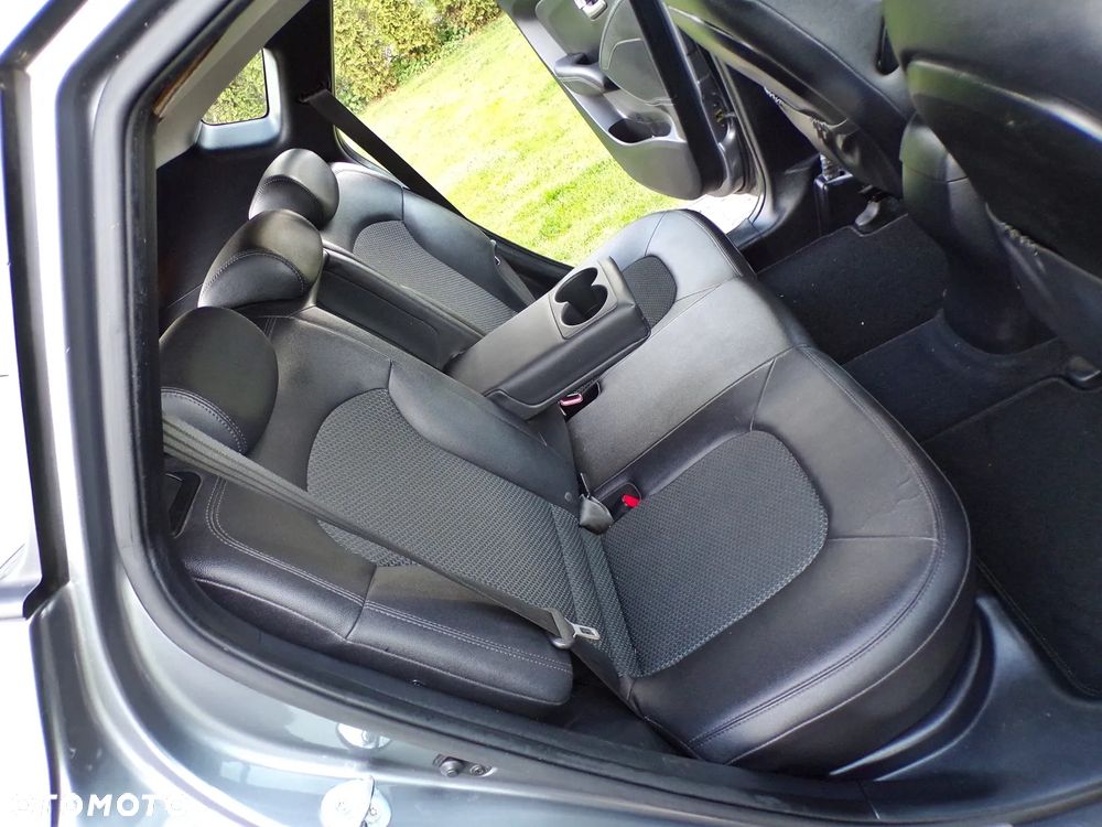 Hyundai ix35 1.6 2WD Comfort - 22