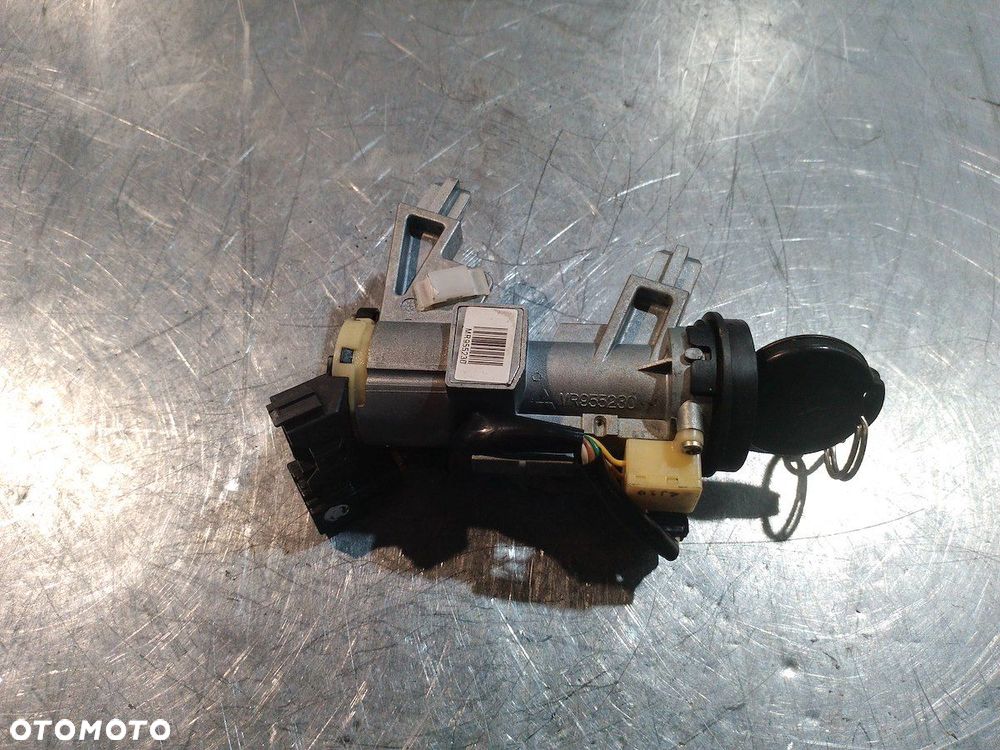 STACYJKA MITSUBISHI COLT VI MR955230 1.1 12V - 1