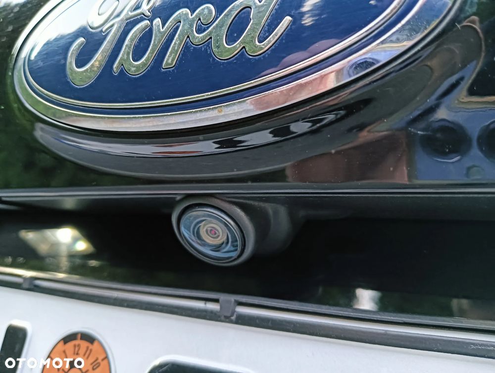 Ford Kuga - 14