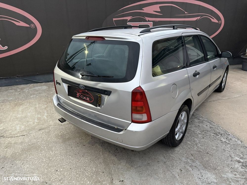 Ford Focus SW 1.4 Comfort - 20