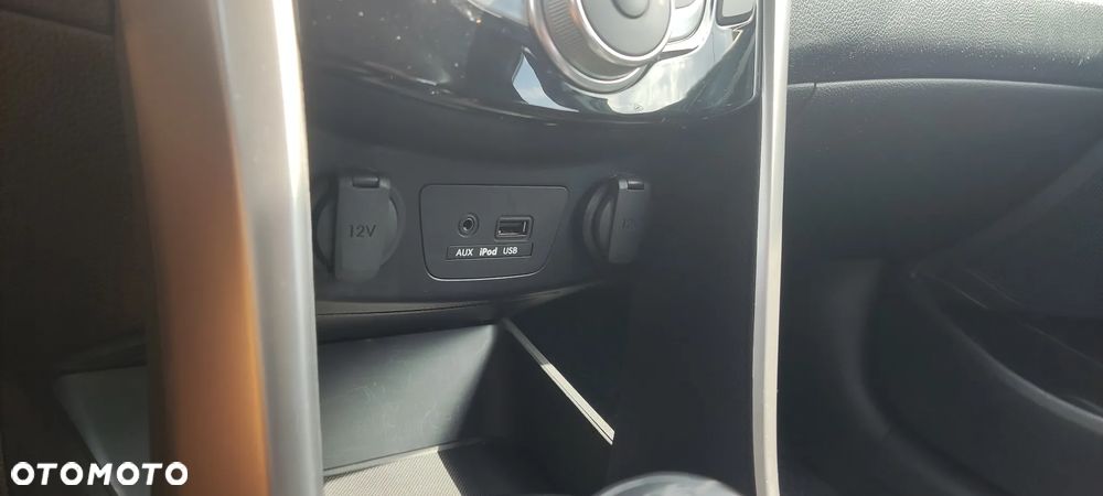 Hyundai i30 1.4 Fifa World Cup Edition - 16